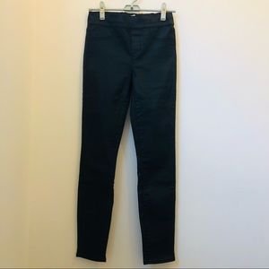 Madewell black mid-rise straight leg jeans with a waxy finish, US 25